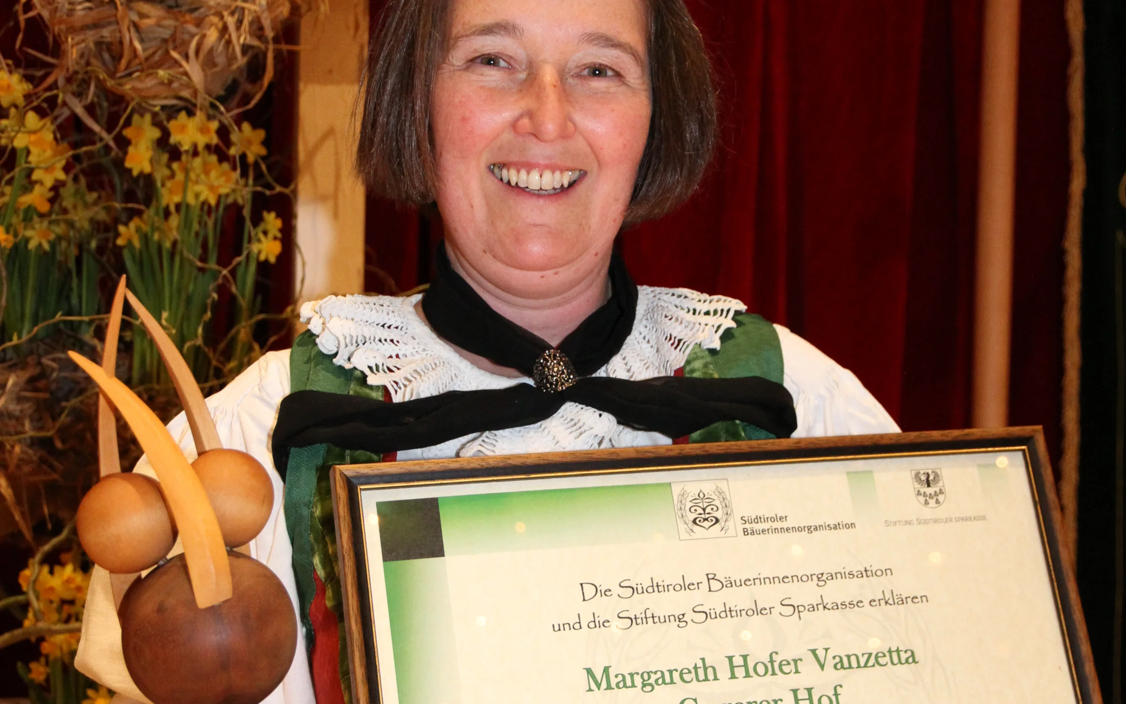 Margareth Hofer Vanzetta freut sich sehr ber den WanderpokalSBO.JPG